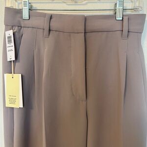 Aritzia Wilfred Women’s size 8 wide leg trousers- color gull grey (lavender grey